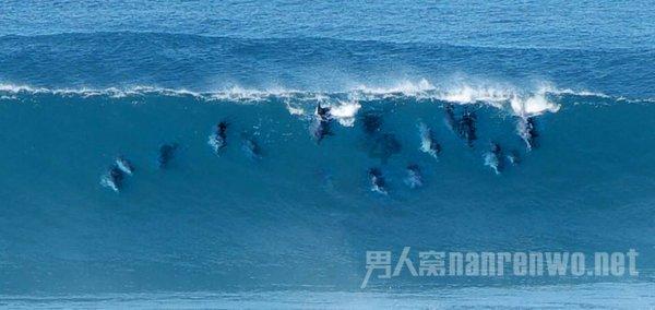 2012年，两名高中生为一夜暴富连害7人，临死前乞求法官给1次机会
