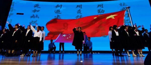 百万网红宣布嫁首富儿子,却被前男友爆料假装名媛,公开喊她还钱