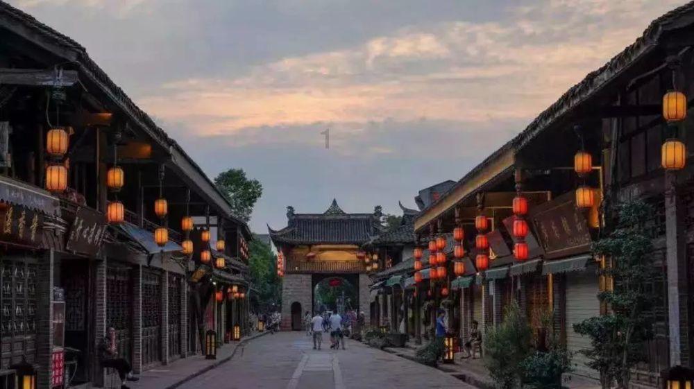 【理论在线】用法治方式更好维护国家和人民利益（思想纵横）